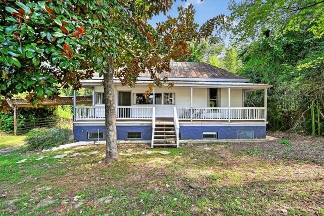 property at 1455 E Broad St