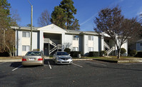 Walnut Woods Apartments in Raleigh, NC - Foto de edificio - Building Photo