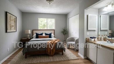 5144 Westchase Ct in Jacksonville, FL - Foto de edificio - Building Photo