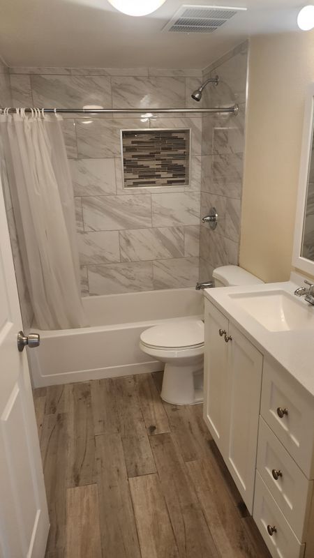 property at 1043 W 107th St