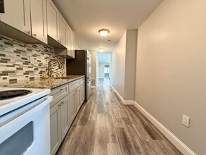 5000 N 8th St in Philadelphia, PA - Building Photo - Building Photo