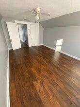 80 Fort St, Unit 3rd Floor in East Providence, RI - Building Photo - Building Photo