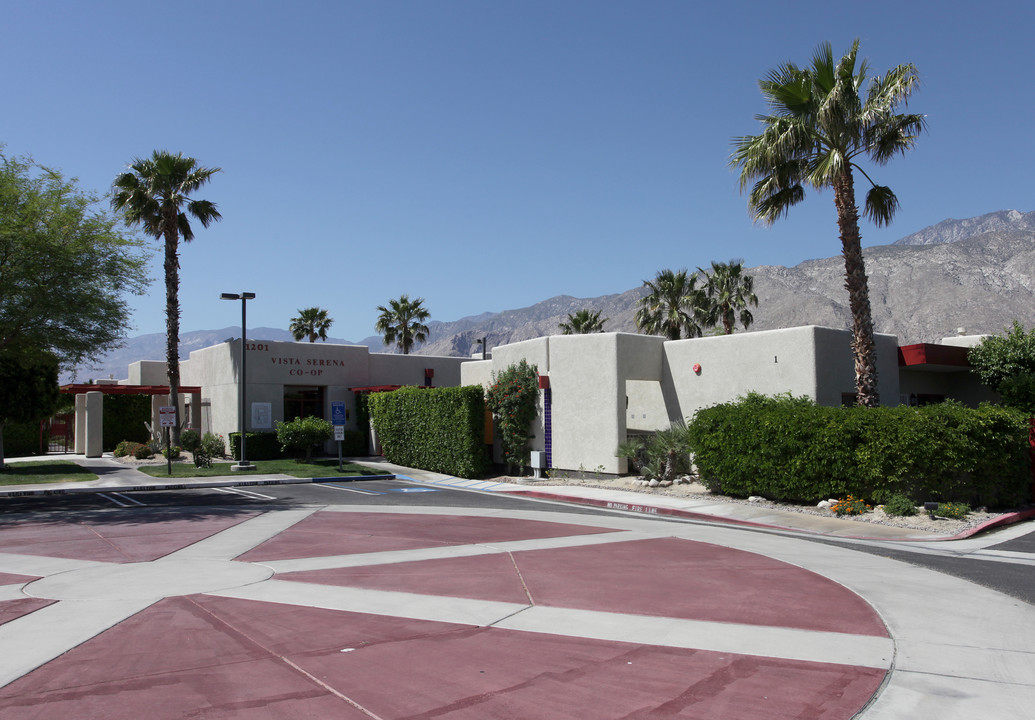 Vista Serena / Vista Del Monte in Palm Springs, CA - Building Photo