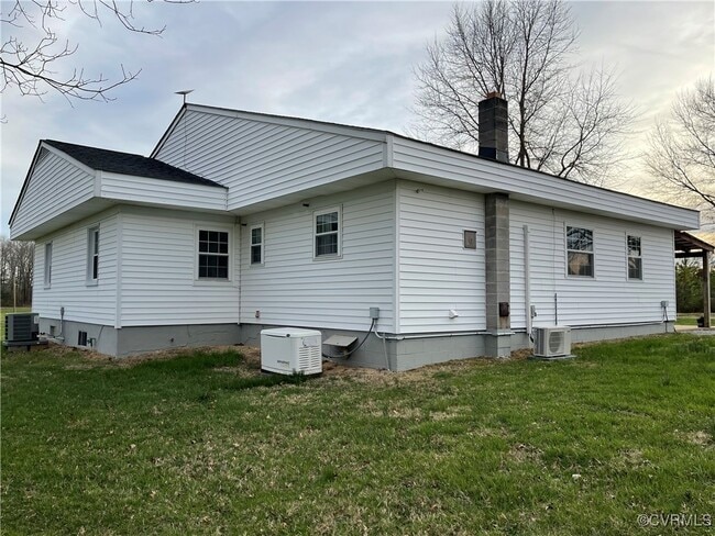 12900 Little Patrick Rd in Amelia Court House, VA - Building Photo - Building Photo