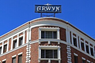 The Arwyn Manor in Los Angeles, CA - Building Photo - Interior Photo