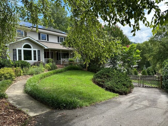 property at 11 Harbeck Dr