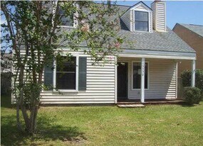 15550 Riverdale Ave E in Baton Rouge, LA - Building Photo