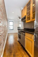 East 18th Street, Unit 2C in New York, NY - Foto de edificio - Building Photo