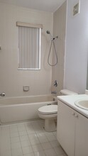 1536 SE 26th St, Unit 105 in Homestead, FL - Building Photo - Building Photo