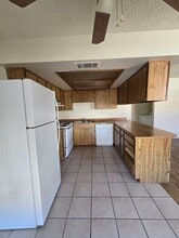 4300 N Lamont St in Las Vegas, NV - Foto de edificio - Building Photo
