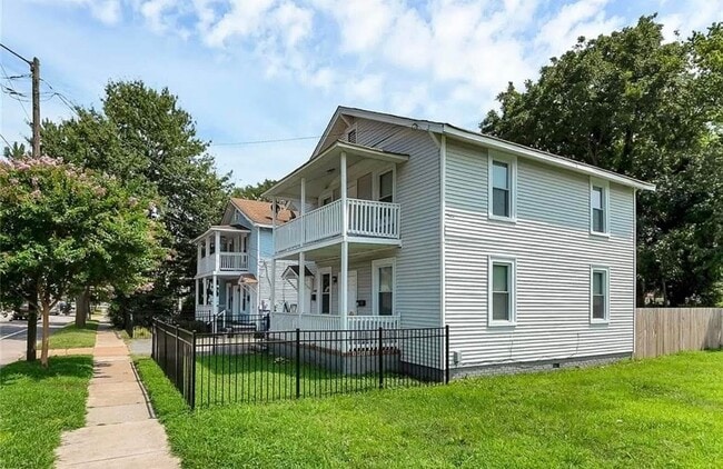 2307 Lafayette Blvd, Unit 2B