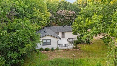 24 Sophia Dr in Pottsboro, TX - Building Photo - Building Photo