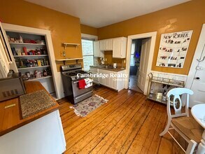 44 Delle Ave, Unit 2 in Boston, MA - Foto de edificio - Building Photo