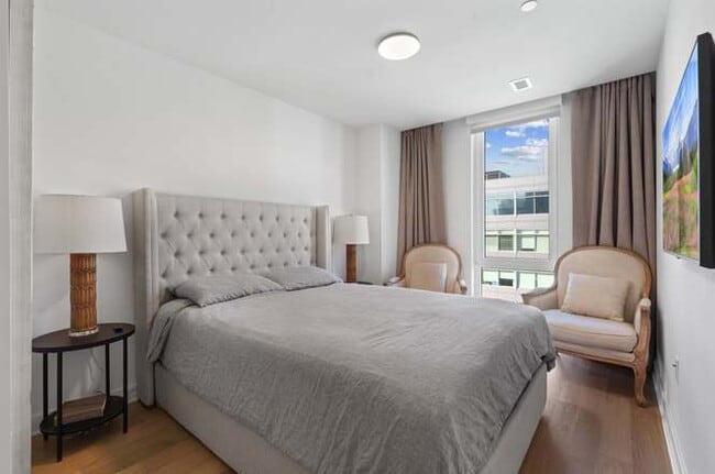 37 L St SE, Unit 1001 in Washington, DC - Building Photo - Building Photo