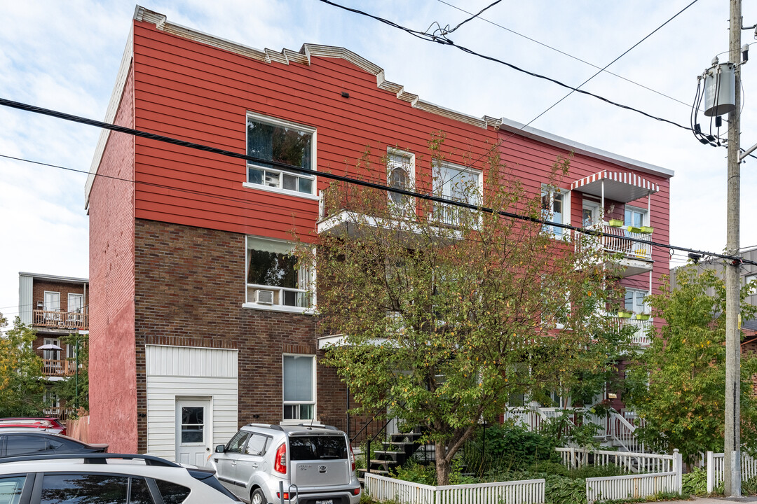 386 Lafayette Rue in Québec, QC - Building Photo