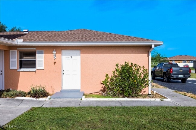 property at 608 SE 6th St