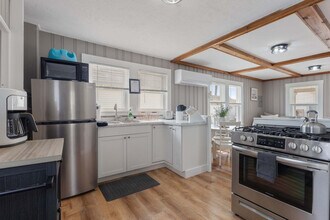 2 Island Path in Hampton, NH - Building Photo - Building Photo