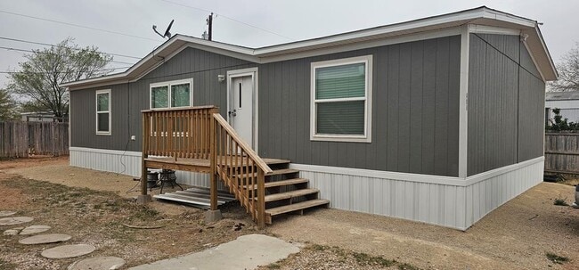 property at 408 SE 9th St