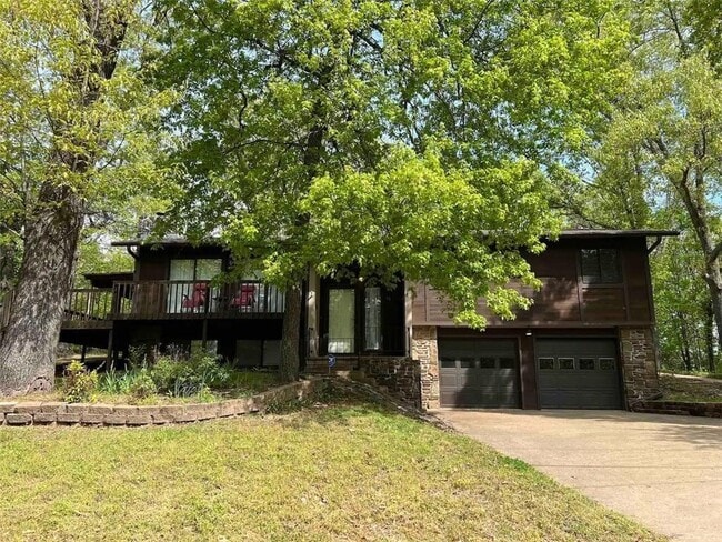 property at 14 London Dr