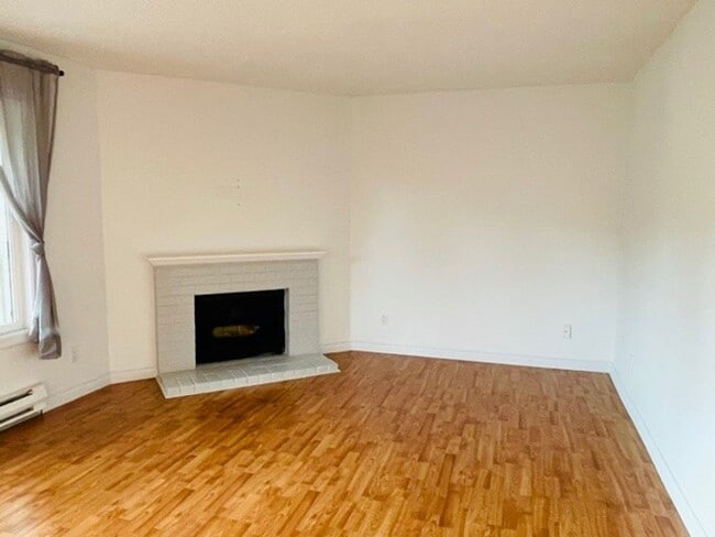 property at 10514 NE 32nd Pl