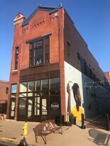 123 E 3rd St, Unit 202 in Marion, IN - Building Photo