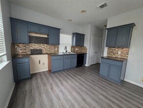 12814 Mills Crossing Ln in Houston, TX - Building Photo - Building Photo