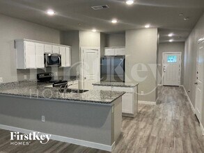 328 Niki Dr in Lewisville, TX - Building Photo - Building Photo