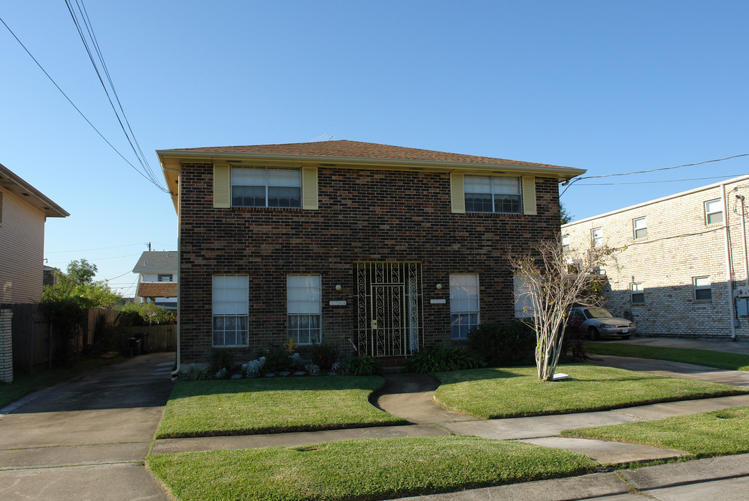 3704 Brandywine Dr in Metairie, LA - Foto de edificio