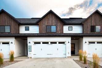 1312 Fozzie Ln in Belgrade, MT - Building Photo - Building Photo