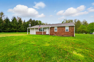 6877 County Road 45 in Alger, OH - Building Photo - Building Photo