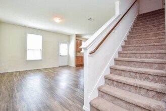 4407 Champions Landing Dr in Houston, TX - Building Photo - Building Photo