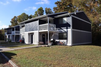 Caswell at Berkshire in Smithfield, NC - Building Photo - Building Photo