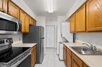 8387 Montgomery Run Rd in Ilchester, MD - Building Photo - Building Photo