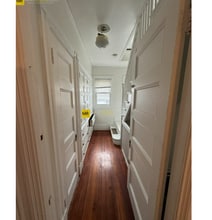 27 Orkney Rd, Unit 2 in Boston, MA - Foto de edificio - Building Photo