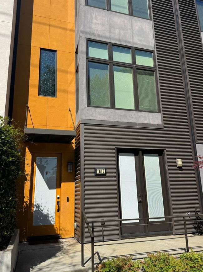 property at 1612 20th St