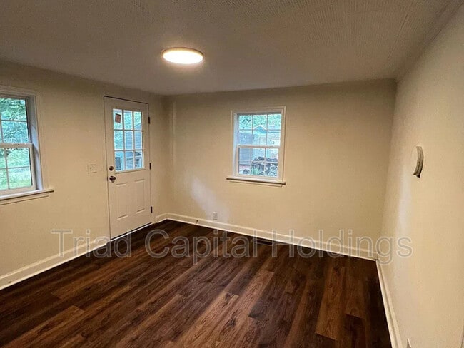 4145 Lexwin Ave in Winston-Salem, NC - Building Photo - Building Photo