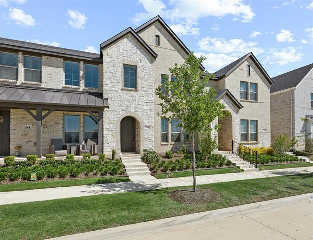 320 Parkside Dr in Argyle, TX - Building Photo