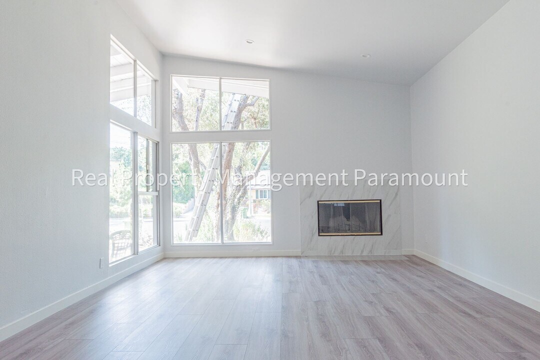 17314 Bircher St in Los Angeles, CA - Building Photo