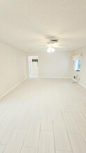 5971 La Pinata Blvd in Greenacres, FL - Building Photo - Building Photo