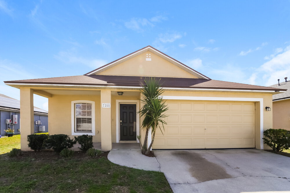 7288 Lawn Tennis Ln in Jacksonville, FL - Building Photo