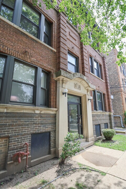 3917 N Fremont St in Chicago, IL - Foto de edificio