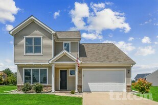 106 Sunburst Cir in Alexandria, IN - Building Photo