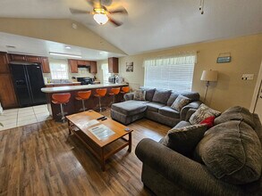 1106 Fournier Ave in Gulfport, MS - Building Photo - Building Photo