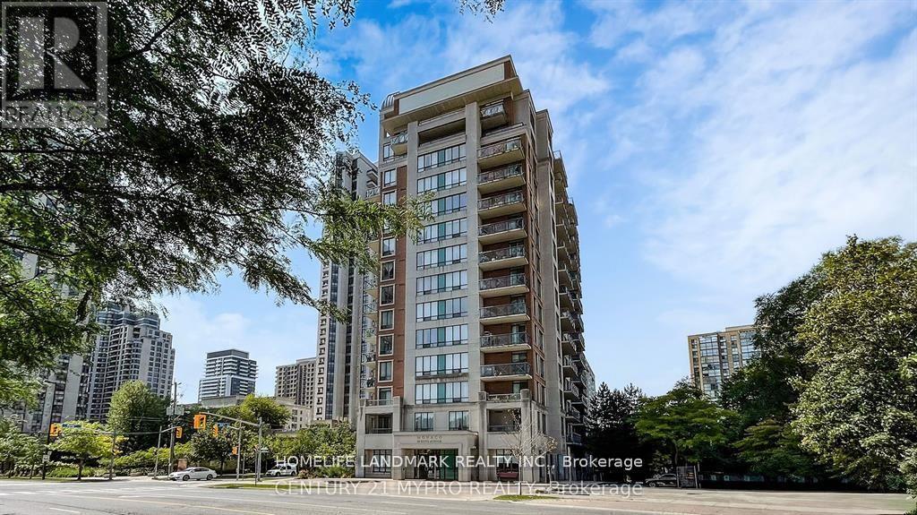 28 Byng Ave in Toronto, ON - Building Photo