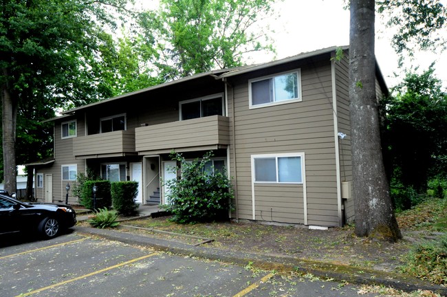 13270 SW Allen Blvd in Beaverton, OR - Building Photo - Building Photo