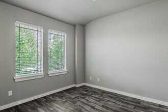 11408 NW 104th St in Yukon, OK - Building Photo - Building Photo