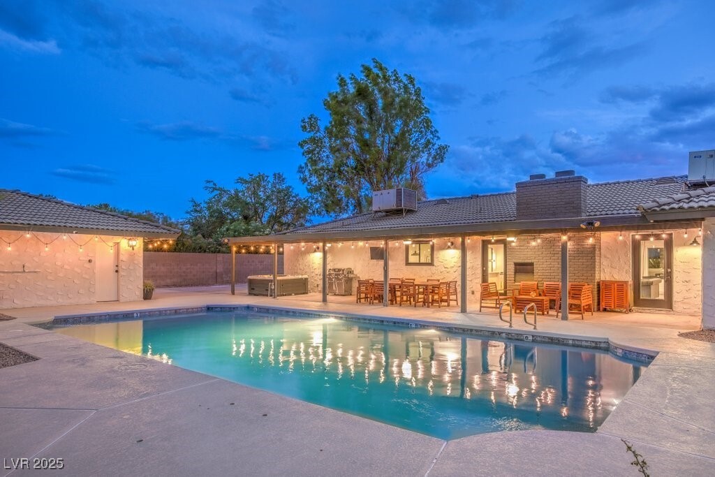 3322 W Mardon Ave in Las Vegas, NV - Building Photo