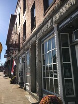 156 Main St, Unit 8 in Saco, ME - Building Photo