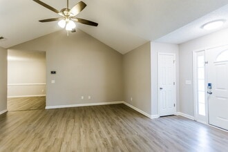 24 Leslie Cove in Cartersville, GA - Building Photo - Building Photo