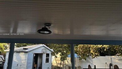 1550 SW 86th Ct in Miami, FL - Building Photo - Building Photo